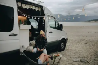 VW T6 Camper als Alltagsauto: Parkhaus, Verbrauch, Familie und Urlaub